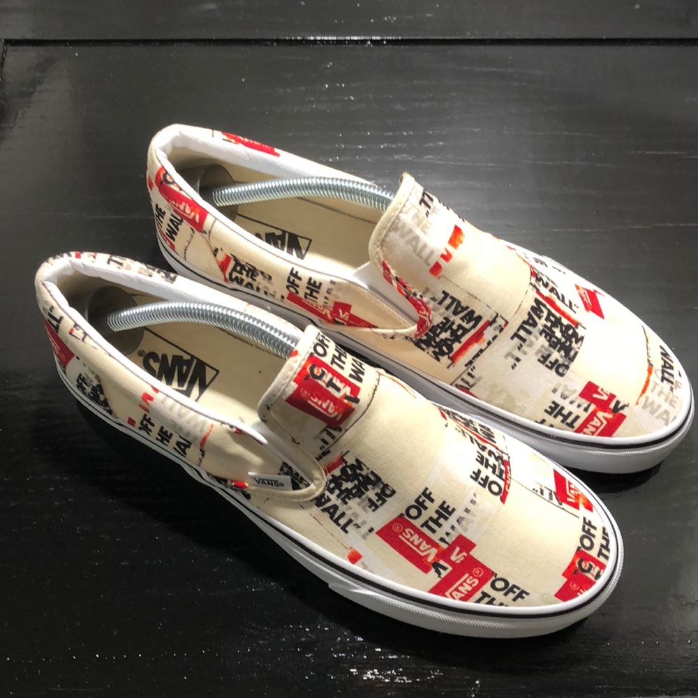 🎄NWOT New Mens Vans packaging tape style slip on🎄